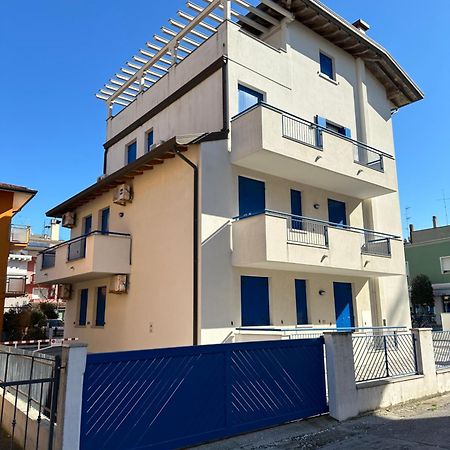 Residence Stefania - Agenzia Cocal Каорле Экстерьер фото