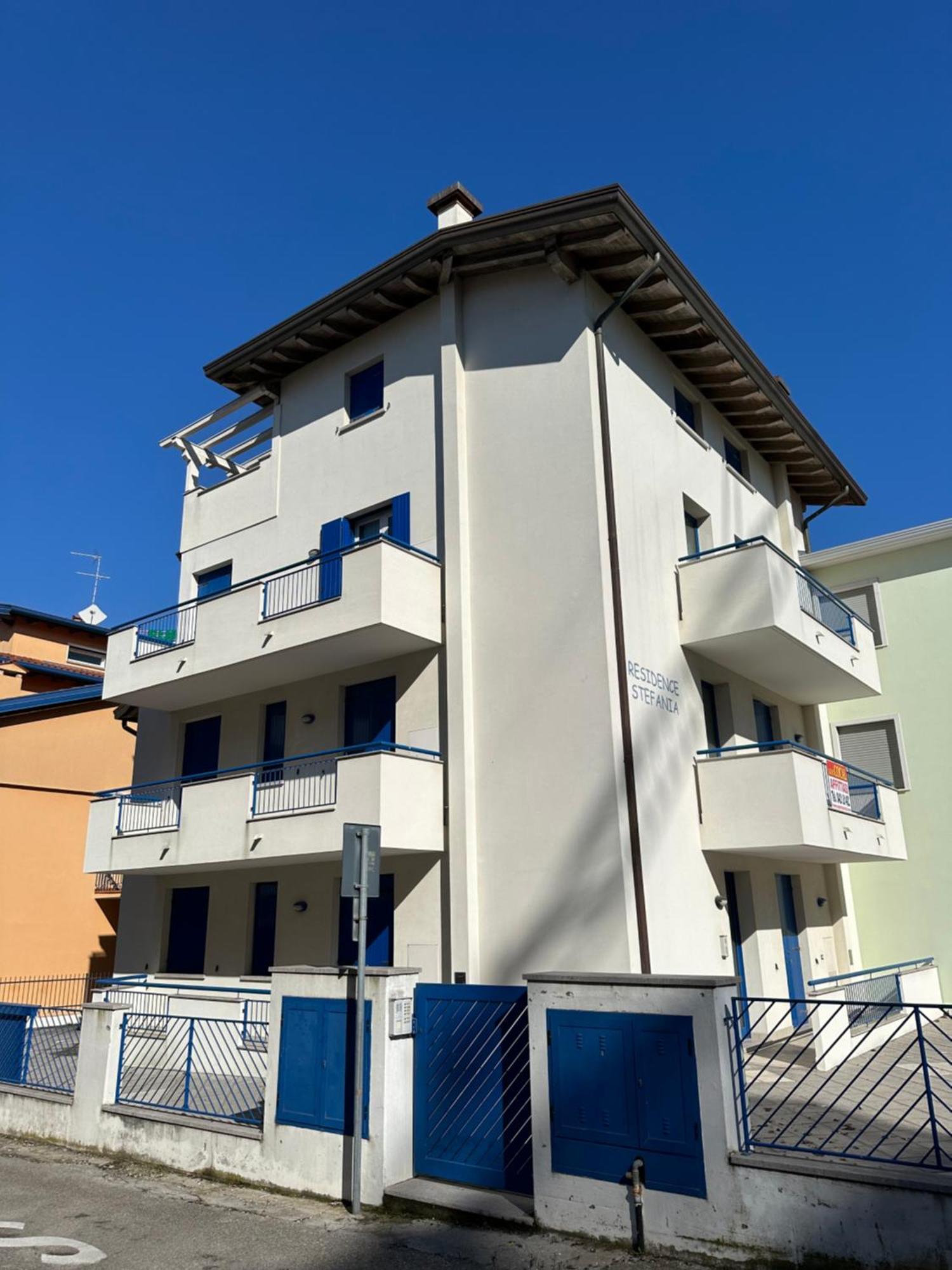 Residence Stefania - Agenzia Cocal Каорле Экстерьер фото