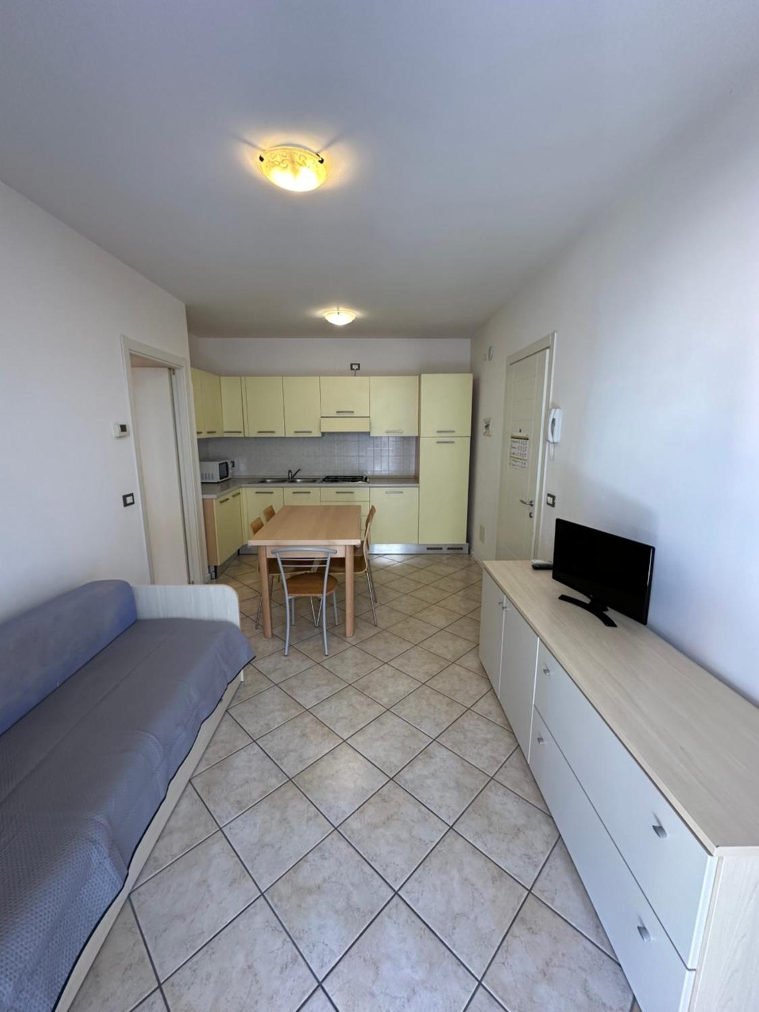 Residence Stefania - Agenzia Cocal Каорле Экстерьер фото